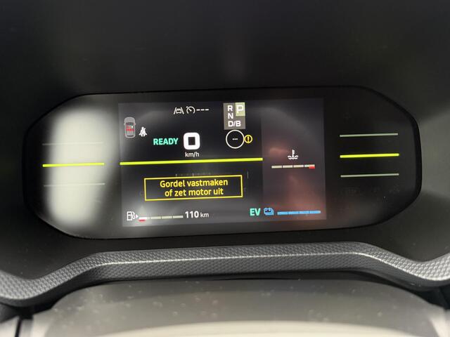 Dacia DUSTER 1.8 hybrid 155 expression NU 7 JAAR GARANTIE! / PACK WINTER / PACK MEDIA NAV / METALLIC LAK