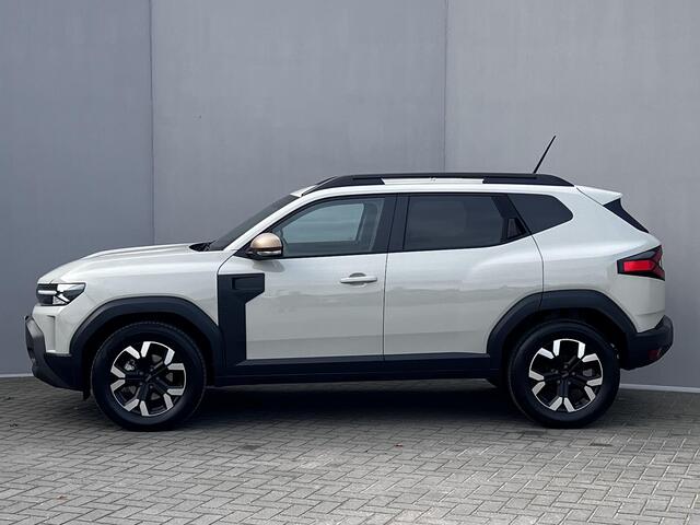 Dacia DUSTER 1.6 Hybrid 140 Extreme Automaat / Fabrieksgarantie tot 05-2028 / Stuur- en stoelverwarming / Voorruitverwarming / Navigatie via Apple Carplay Android / 17" LM wielen /