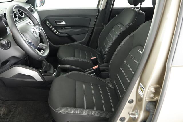 Dacia DUSTER 1.3 TCe Prestige / Navi / Camera / Trekhaak / Cruisecontrol