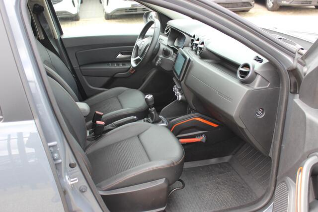 Dacia DUSTER 1.0 TCe Bi-Fuel Extreme, trekhaak!