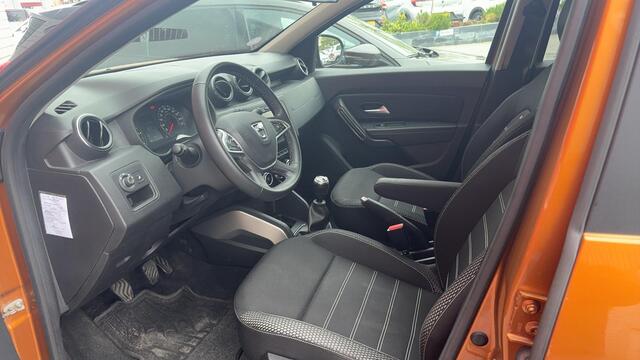 Dacia DUSTER 1.2 TCe Prestige 1STE EIG / TREKHAAK / KEYLESS / 360GR CAMERA / NAVI / CLIMA / PDC / BLUETOOTH / CRUISE / DAB+ / NL-AUTO