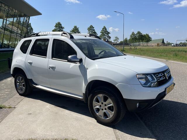 Dacia DUSTER 1.2 TCe 4x2 Prestige 126PK / Airco / Cruise / 2e Pinksterdag open 09.30 - 17.00 uur