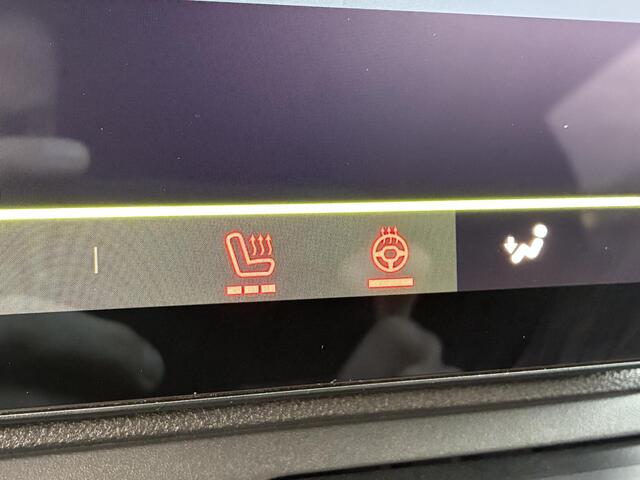 Dacia DUSTER 1.6 Hybrid 140 Journey Automaat / Fabrieksgarantie tot 04-2028 / Pack parking / Pack Winter / Draadloze telefoon lader / Apple Carplay/Android Auto / Cruise control / Climate control / Stuur & Stoelverwarming /