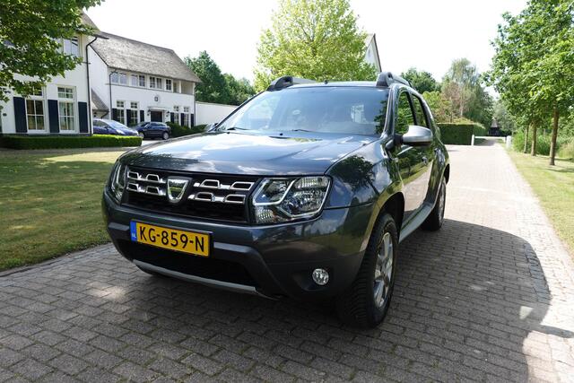 Dacia DUSTER 1.2 TCe 4x2 Prestige | Trekhaak | Cruise Control | Camera | NAVI | Airco |