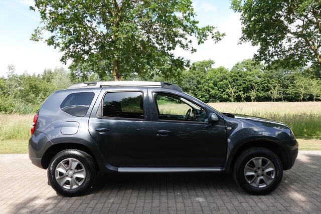 Dacia DUSTER 1.2 TCe 4x2 Prestige | Trekhaak | Cruise Control | Camera | NAVI | Airco |