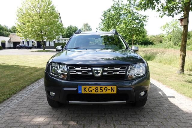 Dacia DUSTER 1.2 TCe 4x2 Prestige | Trekhaak | Cruise Control | Camera | NAVI | Airco |