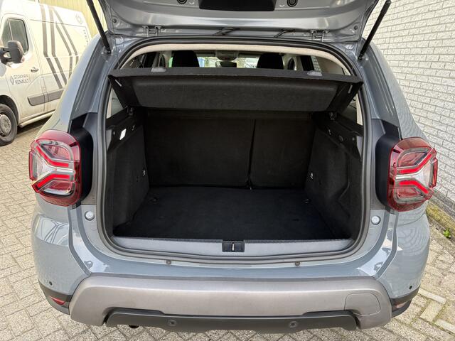 Dacia DUSTER 1.3 TCe 150 Extreme | automaat | navigatie | stoelverwarming | 360 camera