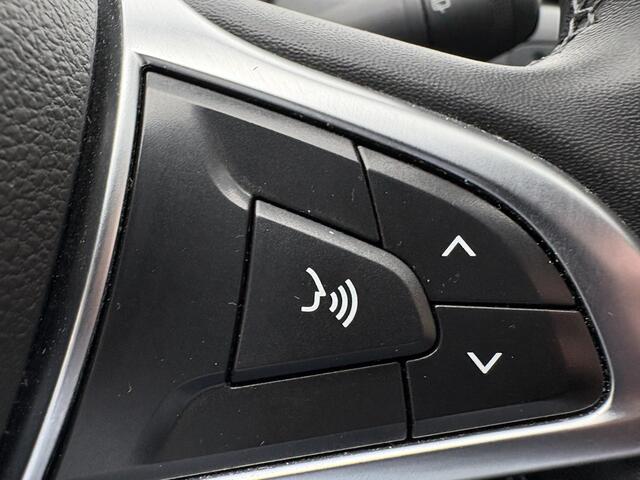 Dacia DUSTER 1.3 TCe 4x4 Prestige | NL-Auto | UNIEK 4WD | Rondomzicht camera | Navigatie | afdaal assistent | DAB | Climate Control | Dodehoek detectie |