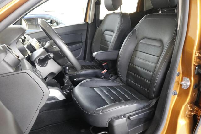 Dacia DUSTER 1.3 TCe Prestige Clima | Cruise | Camera's | Carplay | Leder | Volle uitvoering!