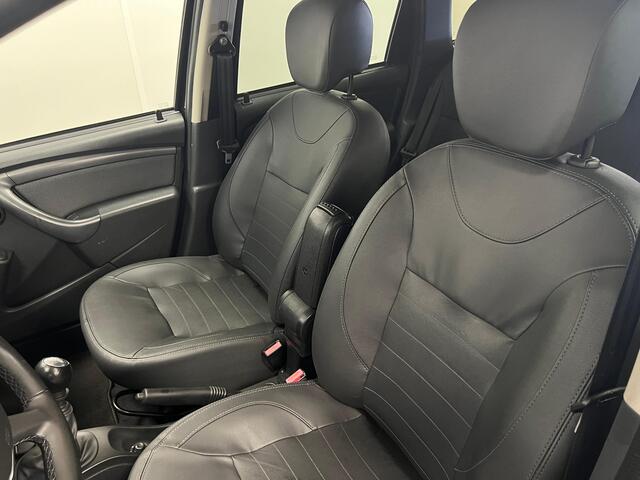 Dacia DUSTER 1.2 TCe 4x2 Blackshadow / Navi /
