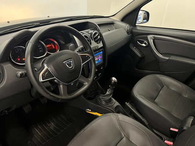 Dacia DUSTER 1.2 TCe 4x2 Blackshadow / Navi /