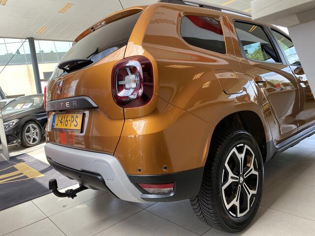 Dacia DUSTER 1.0 TCe Prestige,2E Eigenaar,Dealeronderhouden,Navigatie,Achteruitrijcamera,Bluetooth,Spraakbediening,DAB,Airco,Cruisecontrol,Trekhaak,V&A Sensoren,Dakrail,17 Inch Lmv