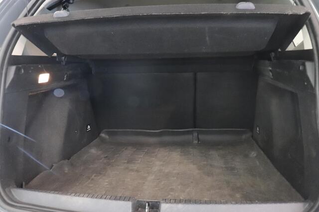 Dacia DUSTER 1.3 TCe 150 Journey | Camera | Trekhaak | Climate control | Parkeersensor | Cruise control | Navigatie |