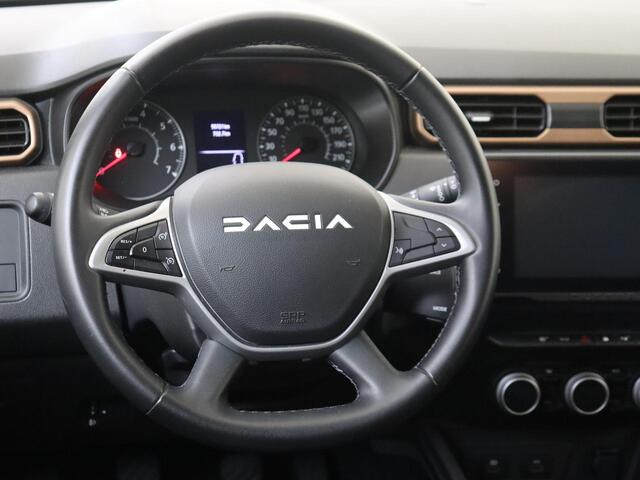 Dacia DUSTER 1.0 TCe 100 PK ECO-G Extreme | Trekhaak | Apple Carplay/Android | cruise control| electronic climate control | LED koplampen | lichtmetalen velgen 17" | navigatiesysteem | rijstrooksensor met correctie | voorstoelen verwarmd | Camera