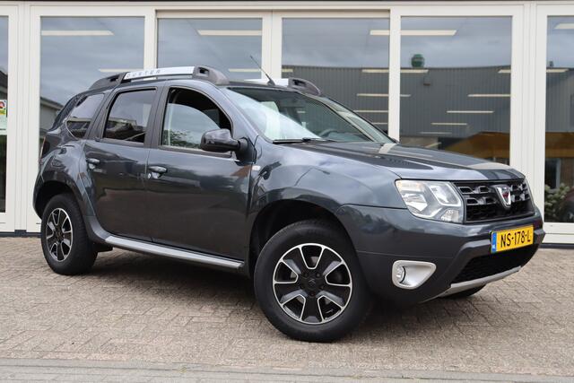 Dacia DUSTER 1.2 TCe 4x4 Blackshadow, Airco, Cruise, Camera A, PDC A, Navi, Trekhaak, Prijs Is Rijklaar Inclusief 6 Maanden Garantie