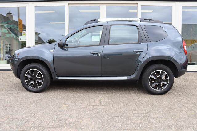 Dacia DUSTER 1.2 TCe 4x4 Blackshadow, Airco, Cruise, Camera A, PDC A, Navi, Trekhaak, Prijs Is Rijklaar Inclusief 6 Maanden Garantie