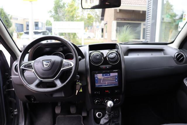 Dacia DUSTER 1.2 TCe 4x4 Blackshadow, Airco, Cruise, Camera A, PDC A, Navi, Trekhaak, Prijs Is Rijklaar Inclusief 6 Maanden Garantie