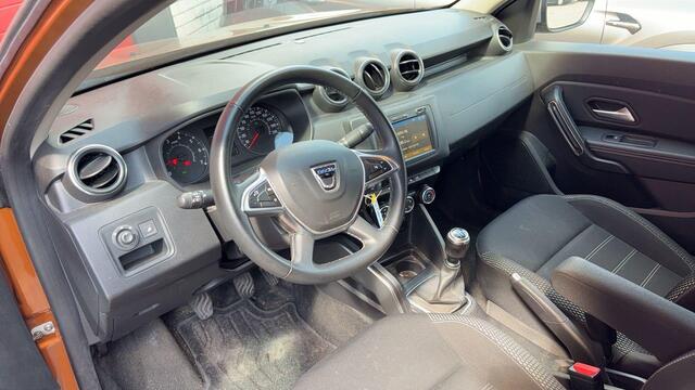 Dacia DUSTER 1.0 TCe Prestige CAMERA / TREKHAAK / AIRCO / LED / CRUISE / CARPLAY / DAB / NAVI / LMV