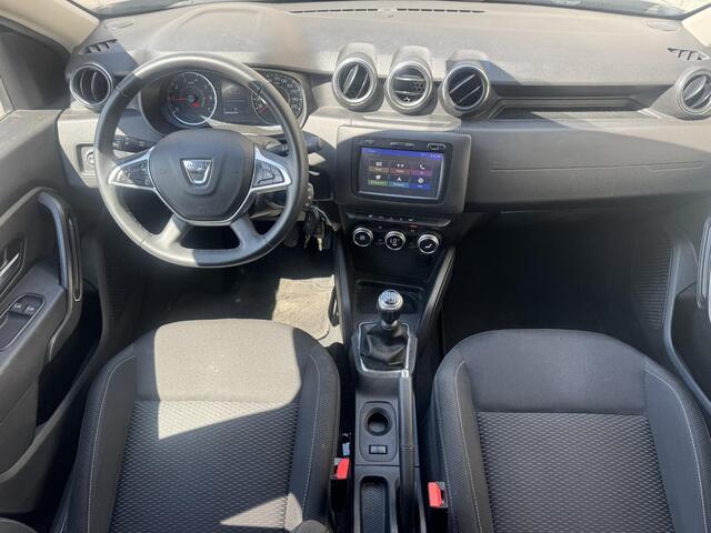 Dacia DUSTER 1.2 TCe Comfort | Trekhaak | Stoelverwarming | Achteruitrijcamera | Navigatie |