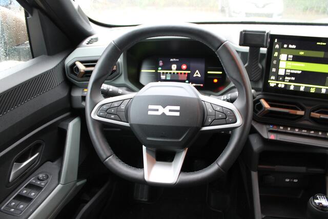 Dacia DUSTER Eco-G 120 extreme | Winter Pack | Around Viewmonitor | Apple CarPlay & Android Auto | DEMO VRAAG NAAR DE BESCHIKBAARHEID