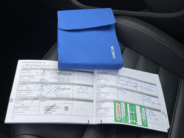 Dacia DUSTER 1.3 TCe Prestige Navigatie, Airco, 17"Lm, Leder, Stoelverwarming, Trekhaak, Cruise Control, Achteruitrijcamera