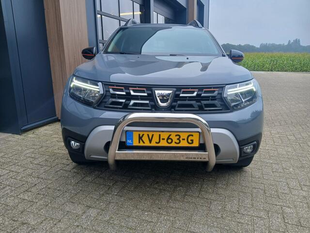 Dacia DUSTER 1.3 TCe 150pk automaat / trekhaak / camera / apple carplay / android auto