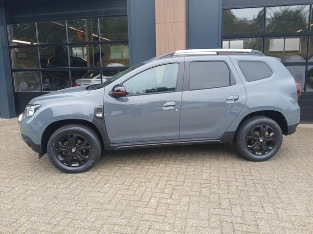 Dacia DUSTER 1.3 TCe 150pk automaat / trekhaak / camera / apple carplay / android auto