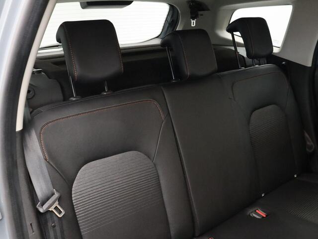 Dacia DUSTER TCe 100pk Bi-Fuel Extreme | Trekhaak | Achteruitrijcamera | Dealer Onderhouden |