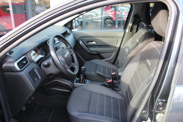 Dacia DUSTER 1.3 TCe 130 Journey Navi,ECC,PDC + Camera