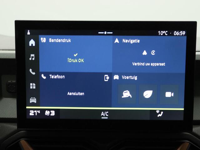 Dacia DUSTER TCe 130 mild hybrid Extreme | Pack Parking | Media Display 10,1" Touchscreen, Radio DAB+ met Apple CarPlay & Android Auto | Elektrische handrem | 18'' lichtmetalen diamantée ''TAGASAN |