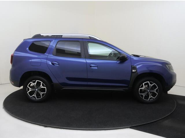 Dacia DUSTER 1.0 TCe Bi-Fuel Serie Limitee 15th Anniversary | Trekhaak 1300 kg| Navigatie| Cruise & Climate Control| Achteruitrijcamera