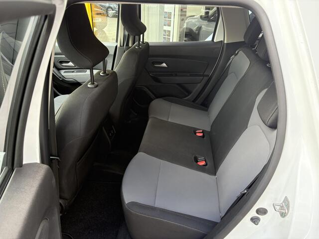 Dacia DUSTER 1.0 TCe 100 ECO-G Extreme | NAP | Rondomzicht camera | LED | Climate Control | Key-less | DAB |