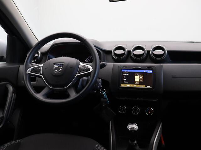 Dacia DUSTER 1.0 TCe Prestige | 1e Eigenaar! | ABD onderhouden | Airco | Achteruitrijcamera | Dodehoeksensoren | Navigatiesysteem |