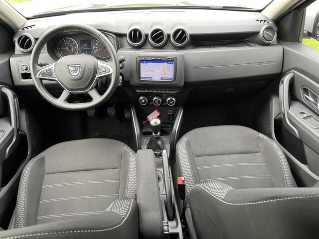 Dacia DUSTER TCe Prestige / 360 Camera / Climate / Dode hoek / Navigatie / LMV /