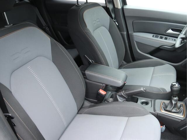 Dacia DUSTER 1.3 TCe 130 Extreme 360 CAMERA / TREKHAAK / CRUISE / NAVI