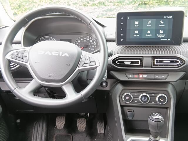 Dacia Jogger 1.0 TCe 110 Extreme 7p. Climate Control / Navigatie / Parkeersensoren + Camera / Dakrail Mulifunctioneel / Lichtmetalen Velgen / Privacy Glass
