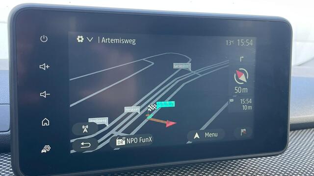 Dacia Jogger 1.0 TCe 110 Extreme 7p. 7-Persoons / Climate Control / Navigatie / Parkeersensoren V+A+Camera / Multi Dakrail / Lichtmetalen Velgen