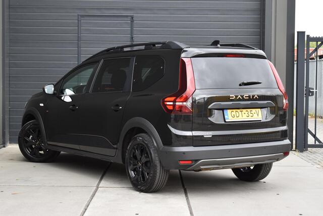Dacia Jogger Hybrid 140 PK Extreme | AUTOMAAT | 7 PERSOONS | NAVI | CAMERA | CRUISE CONTROL | APPLECARPLAY/ANDROIDAUTO | CLIMATE CONTROL | PDC | LMV