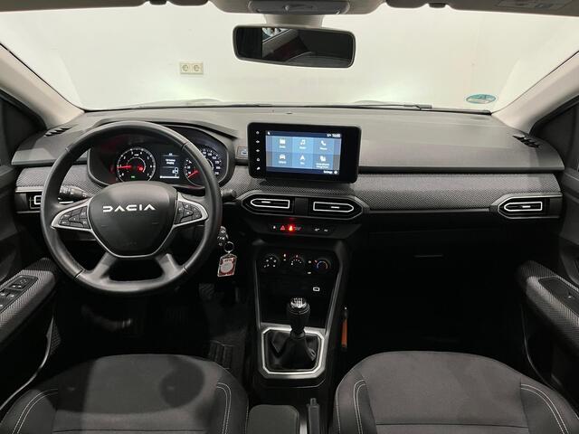 Dacia Jogger 1.0 TCe 110 Expression 7p. | 7-persoons | Navigatie | Dodehoekdetectie | Parkeersensoren voor, achter en achteruitrijcamera | Apple Carplay/Android Auto