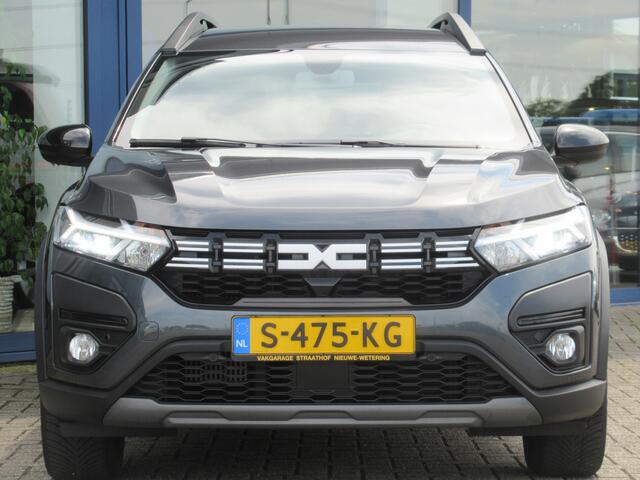 Dacia Jogger 1.0 TCe 110 Extreme 7-Persoons, Keyless / Trekhaak / Camera + Sensoren / Carplay + Android Auto / 16" LM velgen
