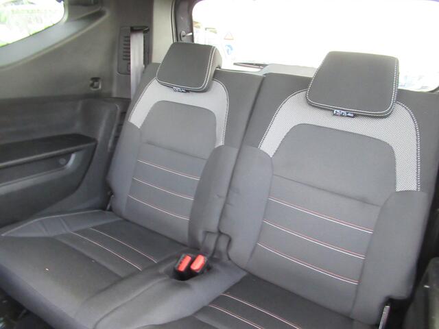 Dacia Jogger 1.0 TCe 110 Extreme 7-Persoons, Keyless / Trekhaak / Camera + Sensoren / Carplay + Android Auto / 16" LM velgen