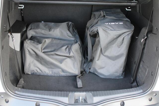 Dacia Jogger 1.6 Hybrid 140 Extreme 7p. Multimedia- en Navigatiesysteem / Achteruitrijcamera / Elektronisch Geregelde Airco / Elektrische Handrem