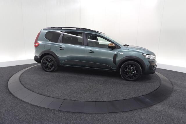 Dacia Jogger 1.6 Hybrid 140 Extreme | 5 Zitplaatsen | Trekhaak | Camera | Dodehoekdetectie