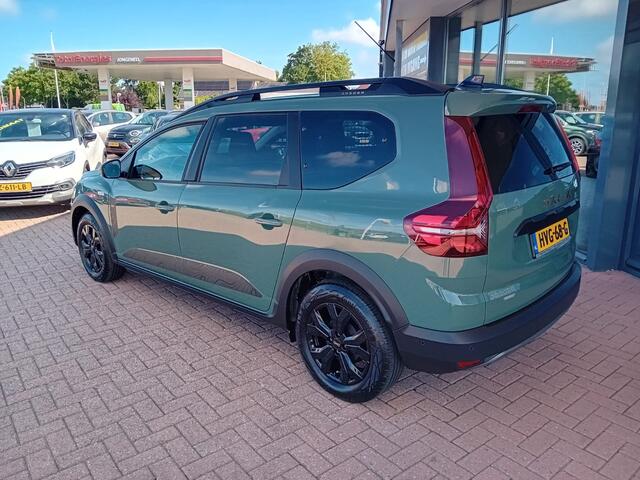 Dacia Jogger 1.6 Hybrid 140 Extreme 7p Automaat Dealer demo model, Airco(automatisch), Carplay/Android auto, Navigatie, Bluetooth, Cruise control, Parkeersensoren, Camera, Stoelverwarming, Keyless, Elektrische ramen en spiegels, Dode hoek detector, Digitaal instrument