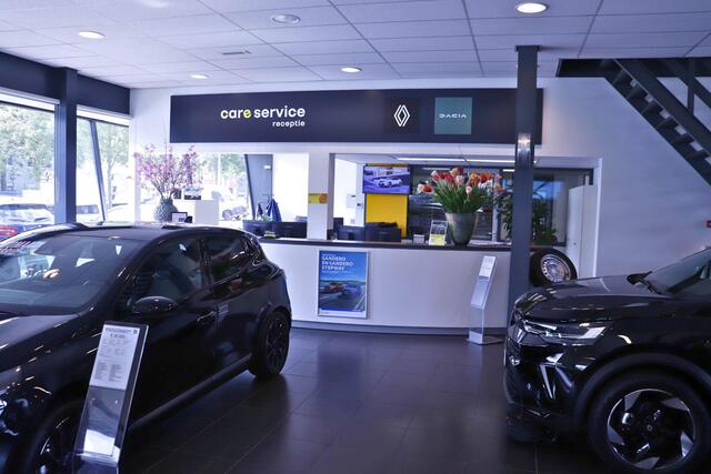 Dacia Jogger 1.6 Hybrid 140 Extreme 7p. / 14.000KM! / CAMERA / CRUISE / NAVI / CLIMATE / KEYLESS / PDC / PRIVACY GLASS / DAB / ARMSTEUN / APPLE CARPLAY / ANDROID AUTO / 16'' LMV