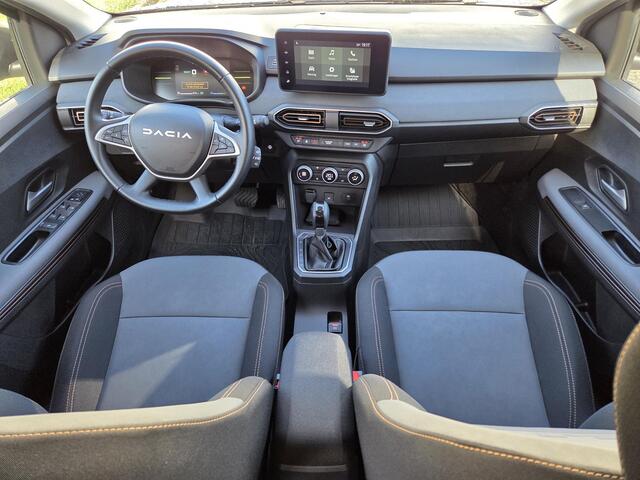 Dacia Jogger 1.6 Hybrid 140 Extreme 7p. Automaat / Stoelverwarming / Apple Carplay & Android Auto / Climate Control /