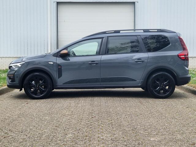 Dacia Jogger 1.6 Hybrid 140 Extreme 7p. Automaat / Stoelverwarming / Apple Carplay & Android Auto / Climate Control /