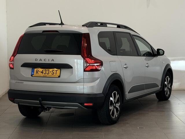 Dacia Jogger 1.0 TCe 100 Bi-Fuel Comfort 5p. | Keyless | Trekhaak | Dodehoekdetectie | Apple Carplay/Android Auto | Lichtmetalen velgen 16" | Parkeersensoren voor, achter en achteruitrijcamera