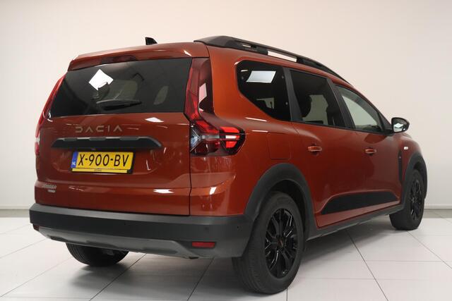 Dacia Jogger 1.6 Hybrid 140 Extreme 7p. | Camera | Climate control | Trekhaak | AppleCarplay AndroidAuto Navigatie | LED koplampen | Cruise control |
