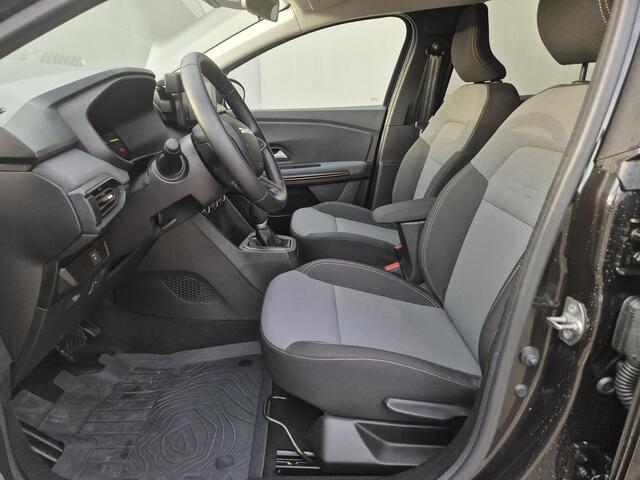 Dacia Jogger 1.6 hybrid 140 extreme 7p. Automaat / 7 Persoons / Fabrieksgarantie tot 06-2028<100.000 / Stoelverwarming / Navigatie via Apple Carplay of Android Auto / Achteruitrijcamera / Keyless Entry/Start / Climate control /